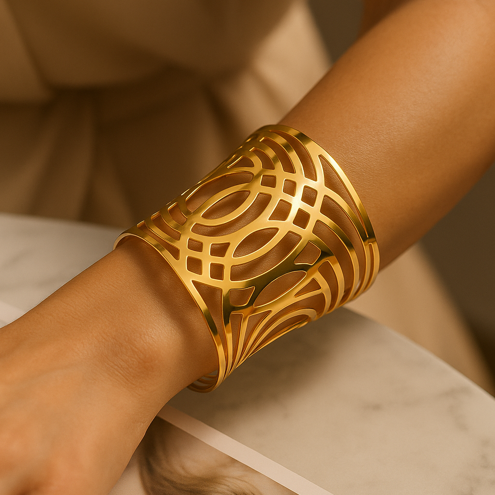 LUXE Wire Cuff